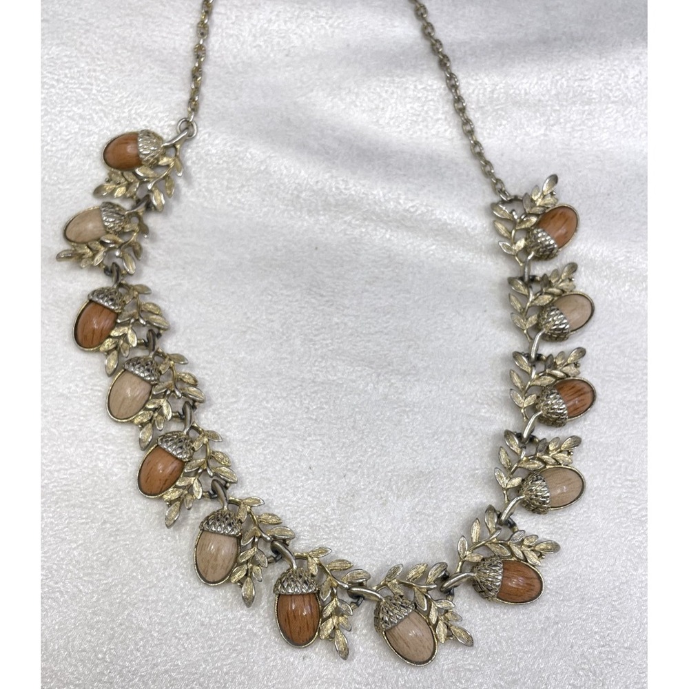 Vintage Coro Knotts Berry Farm Acorn Necklace Faux Wood Thermoset Leaf 50s